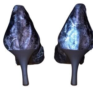 Gianni Bini Blue Velvet Peep Toe Pumps – 3.5” Heels, Elegant & Stylish Size 8